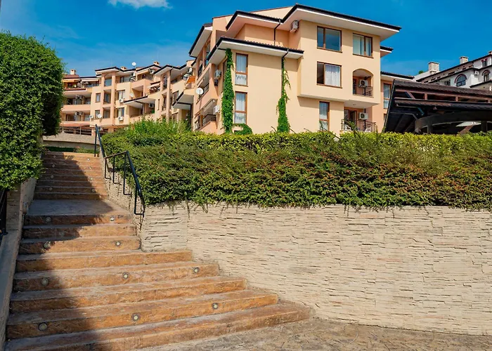 Paradise Dreams Menada